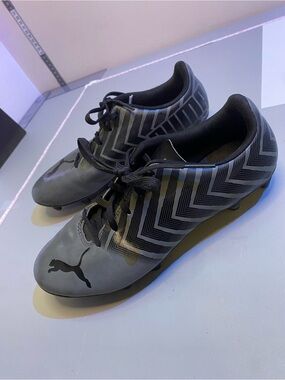 Puma Tacto II FG/AG Boys Size 4.5US Gray Black Running Outdoor Soccer Cleats